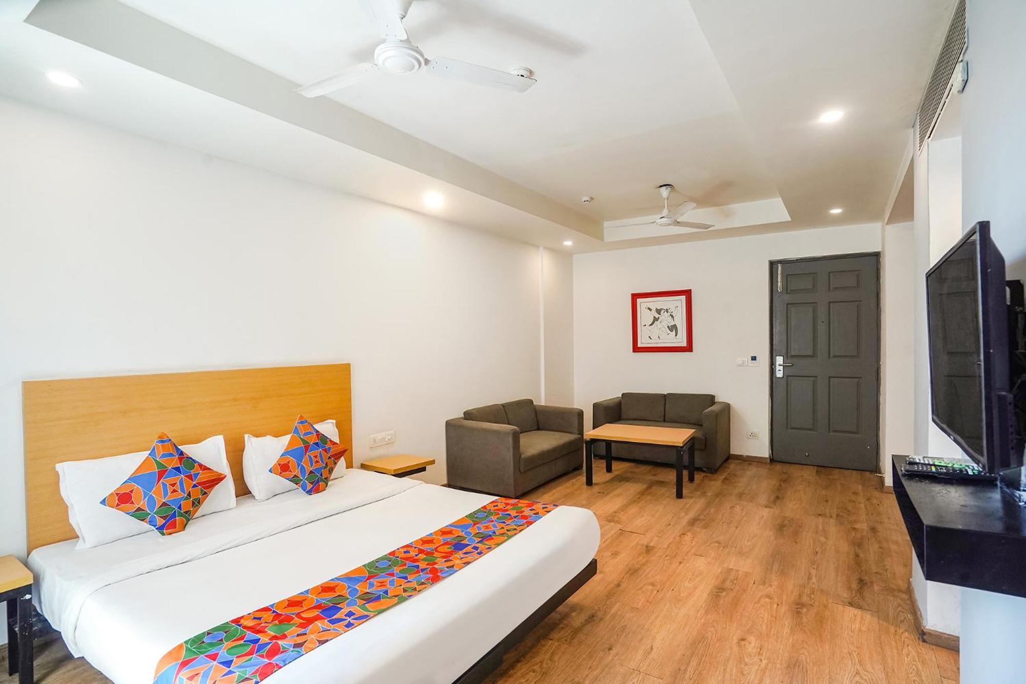 Fabhotel Prime Cloud 9 Газиабад Экстерьер фото
