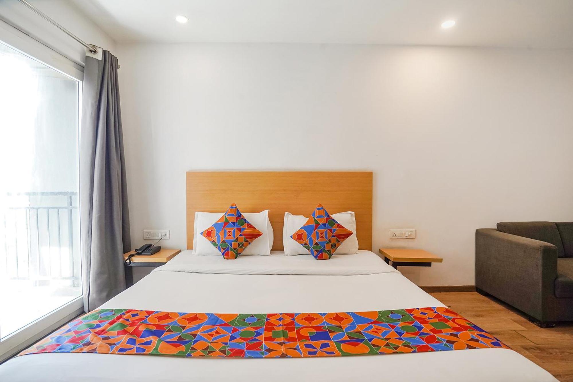 Fabhotel Prime Cloud 9 Газиабад Экстерьер фото